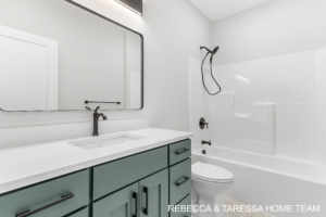 324 Hazelwood Ct Muskegon, MI 49442