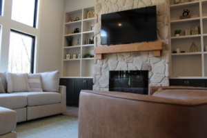 400 Sabine Dr #8, Muskegon, MI 49442